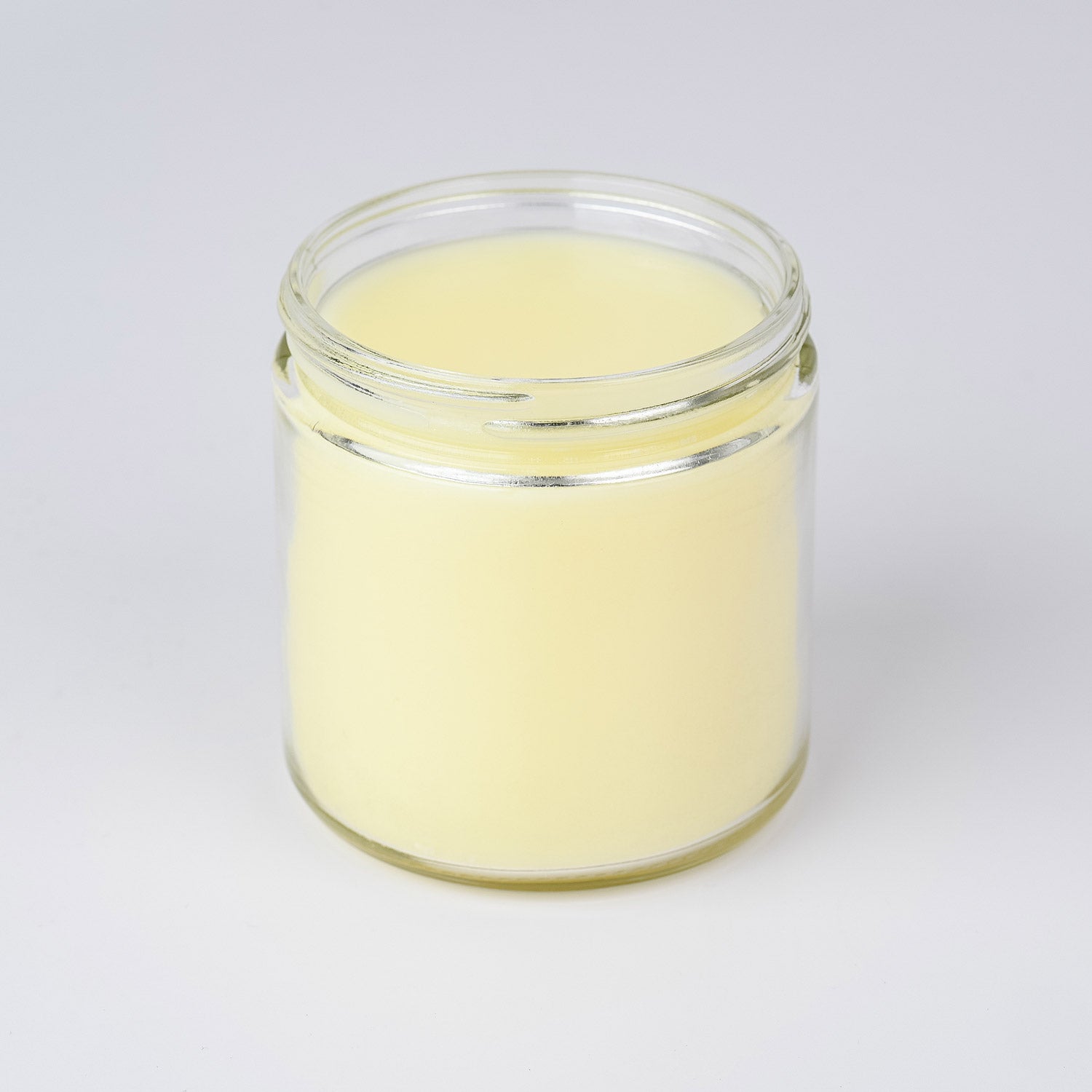 Bid adieu to the hassle of choosing different oils for different cooking needs. Our whipped tallow balm is a master of all trades. Whether it&